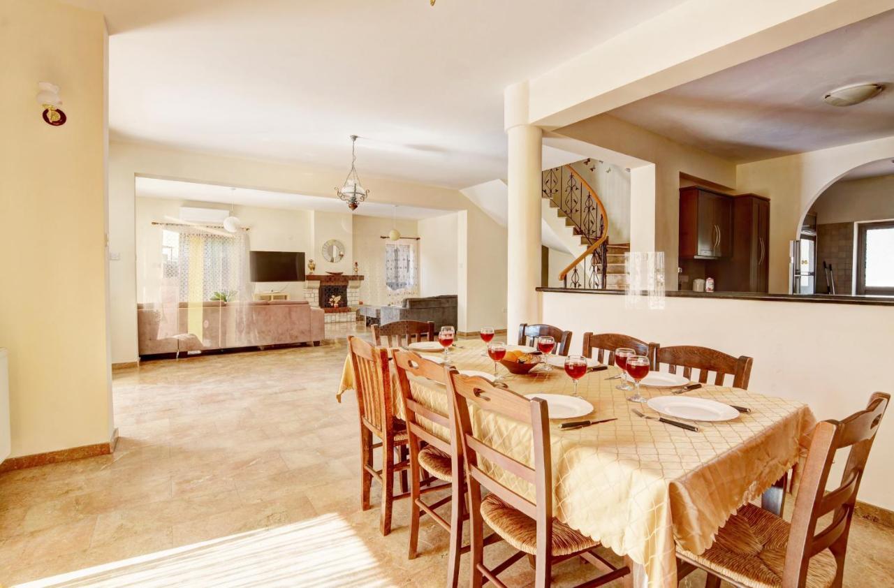 Villa Eva Ayia Napa Exteriör bild