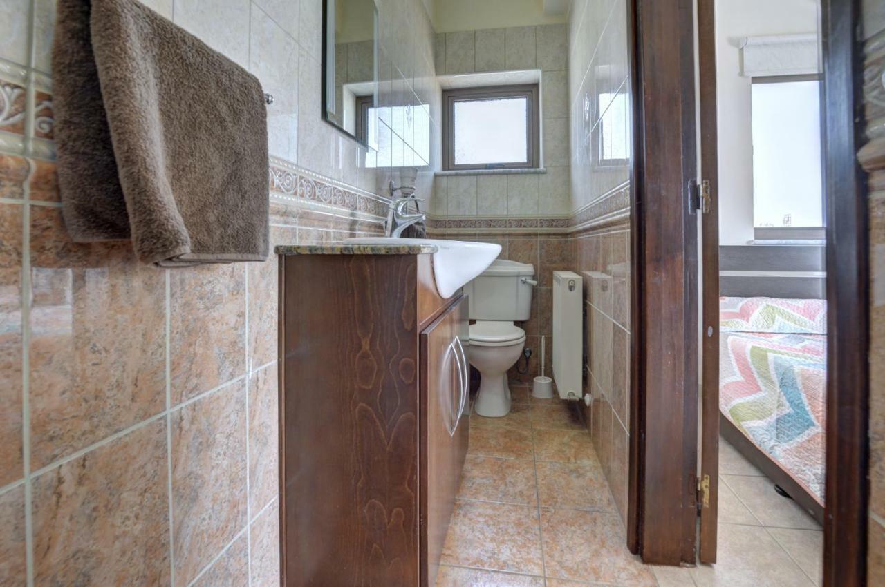Villa Eva Ayia Napa Exteriör bild