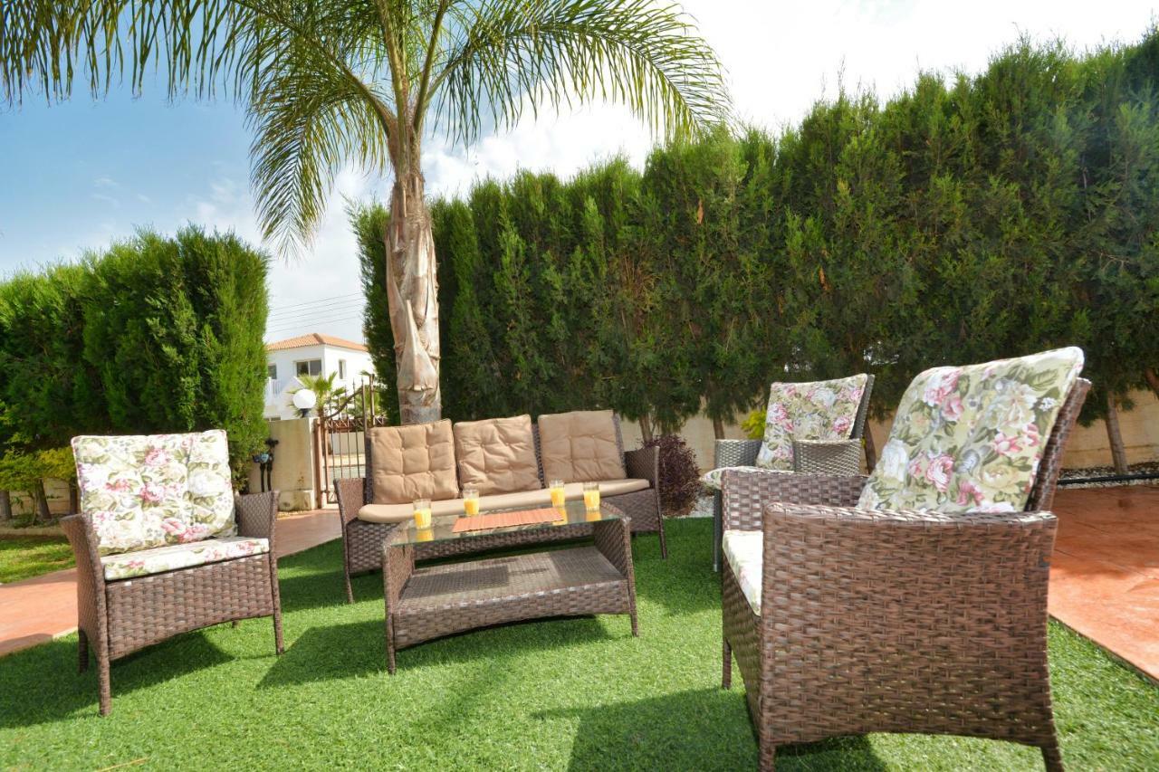 Villa Eva Ayia Napa Exteriör bild