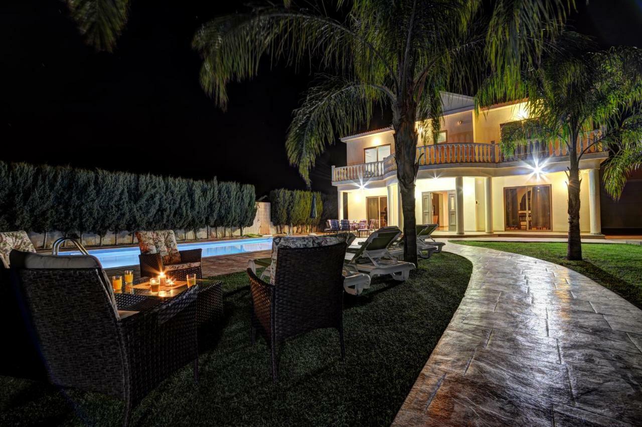 Villa Eva Ayia Napa Exteriör bild