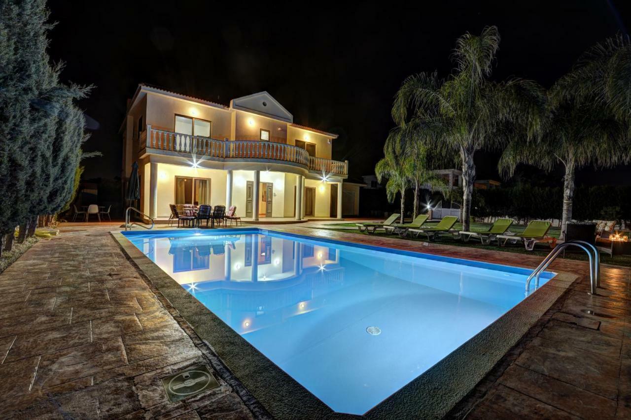 Villa Eva Ayia Napa Exteriör bild